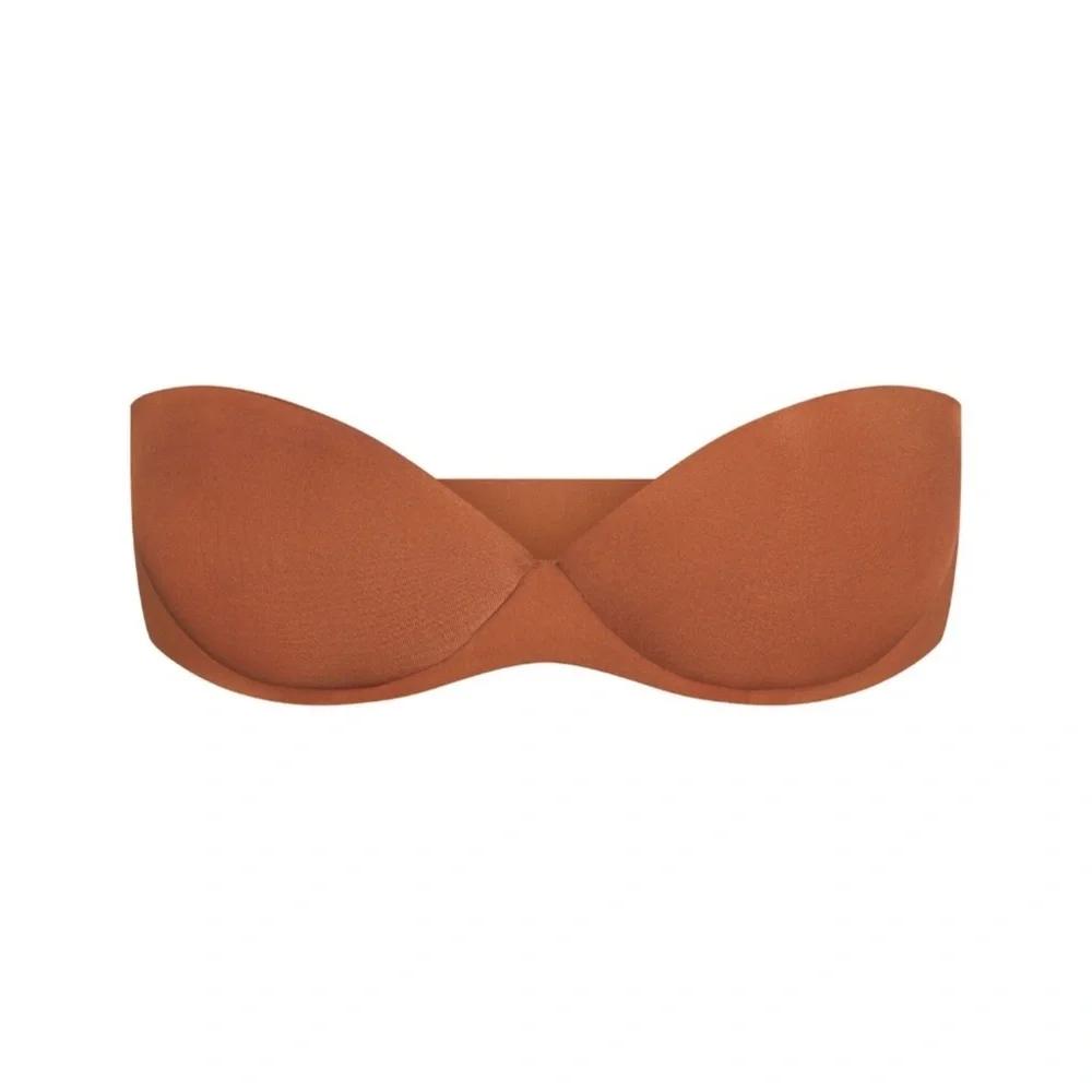 SKIMS Sculpted Strapless Bra in Chestnut Brown - Picture 5 of 7